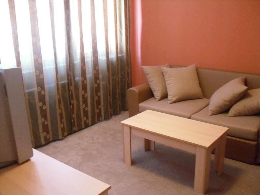 Bor Hotel Belitsa  Extérieur photo
